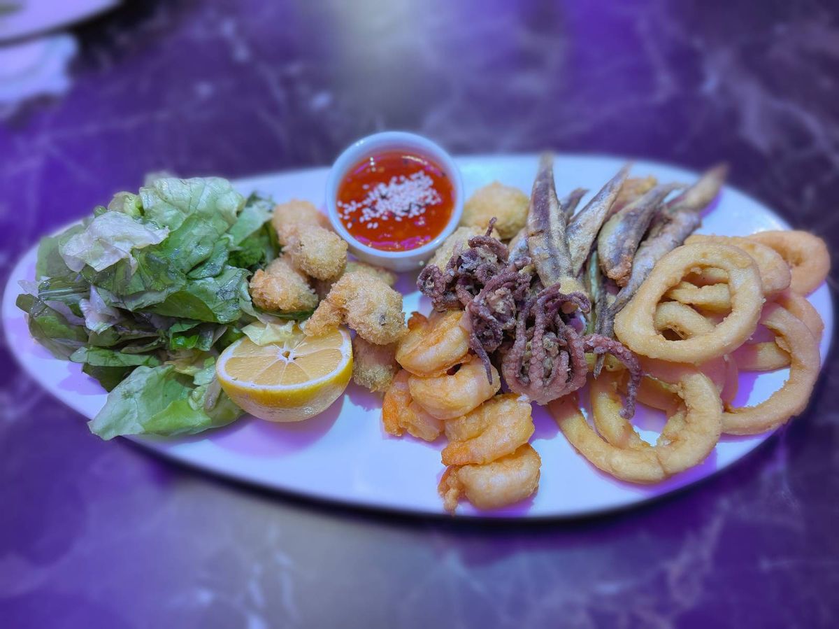 Fritto misto cu fructe de mare